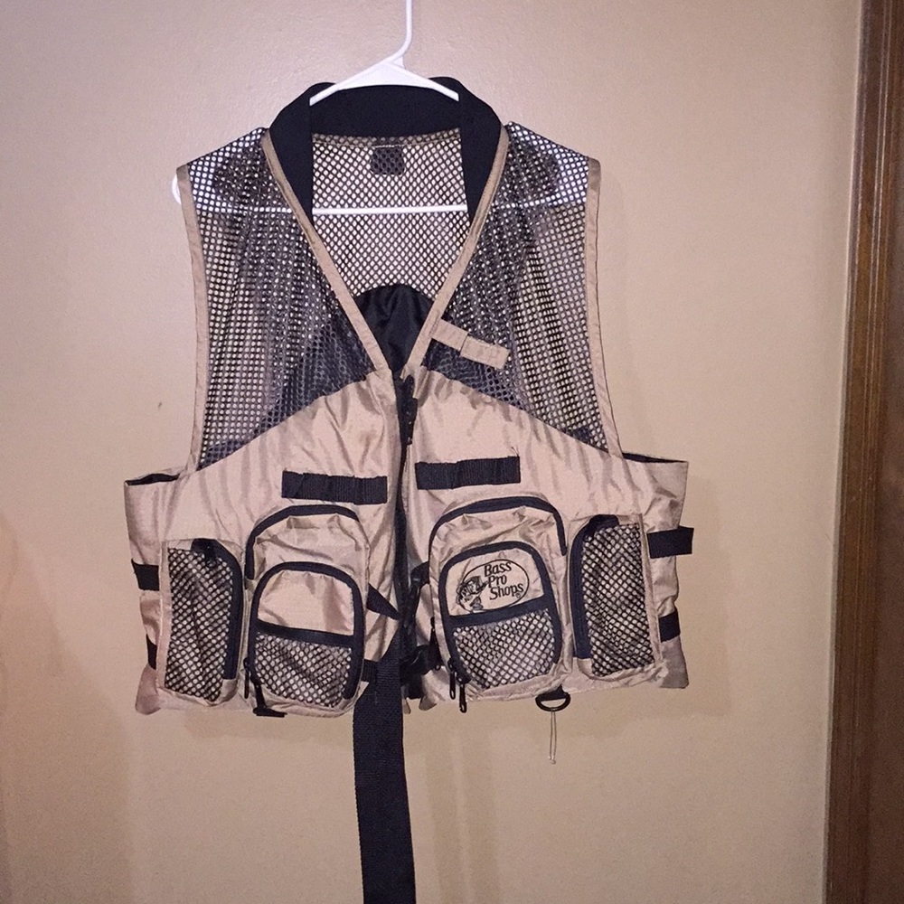 Brand New Bass Pro Shops Fishing Vest